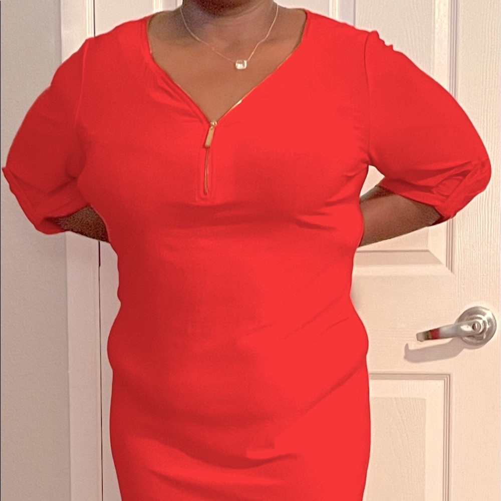 Sexy zipper down the front read dress